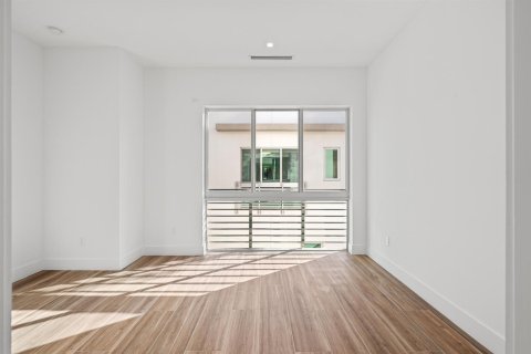 Townhouse in Fort Lauderdale, Florida 3 bedrooms, 311.04 sq.m. № 2154631 - photo 15