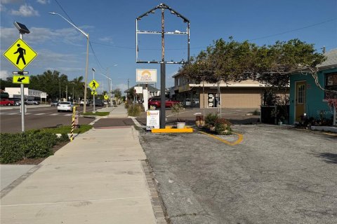 Commercial property in Saint Petersburg, Florida 274.43 sq.m. № 2142178 - photo 3