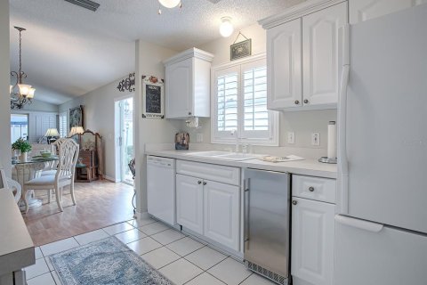 Villa ou maison à louer à The Villages, Floride: 2 chambres, 102.38 m2 № 2414029 - photo 8
