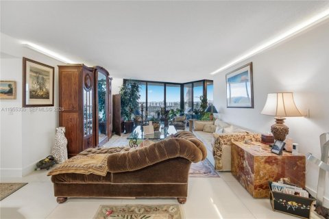 Condo in Miami, Florida, 2 bedrooms  № 2011907