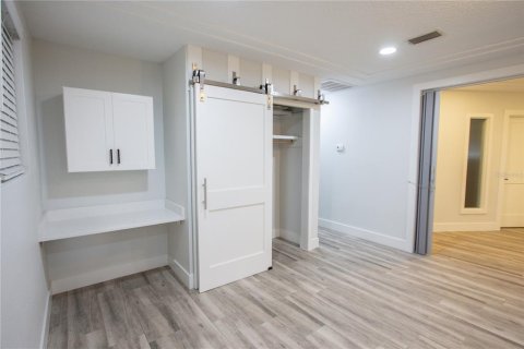 Villa ou maison à louer à Tampa, Floride: 2 chambres, 94.39 m2 № 1914832 - photo 13