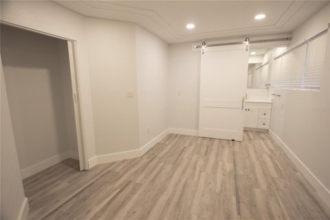 Villa ou maison à louer à Tampa, Floride: 2 chambres, 94.39 m2 № 1914832 - photo 24