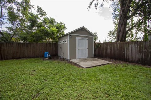 Villa ou maison à louer à Tampa, Floride: 2 chambres, 94.39 m2 № 1914832 - photo 4