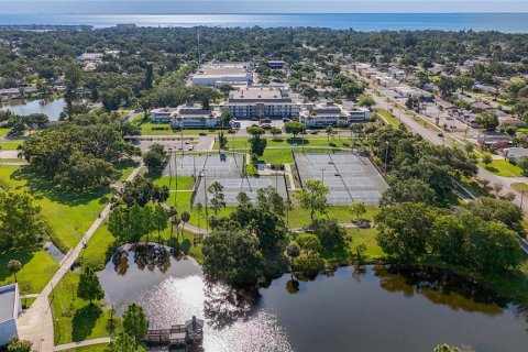 Condo in Saint Petersburg, Florida, 1 bedroom  № 1750950 - photo 27
