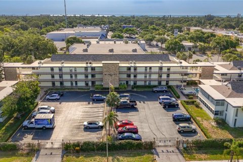 Condo in Saint Petersburg, Florida, 1 bedroom  № 1750950 - photo 28
