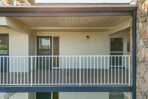 Condo in Saint Petersburg, Florida, 1 bedroom  № 1750950 - photo 4