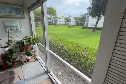 Copropriété à louer à Boca Raton, Floride: 1 chambre, 66.89 m2 № 2171884 - photo 13