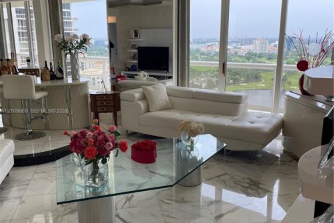 Condominio en venta en Aventura, Florida, 3 dormitorios, 212.75 m2 № 2424805 - foto 10
