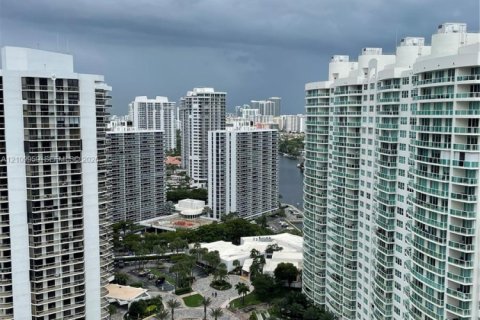 Condominio en venta en Aventura, Florida, 3 dormitorios, 212.75 m2 № 2424805 - foto 6