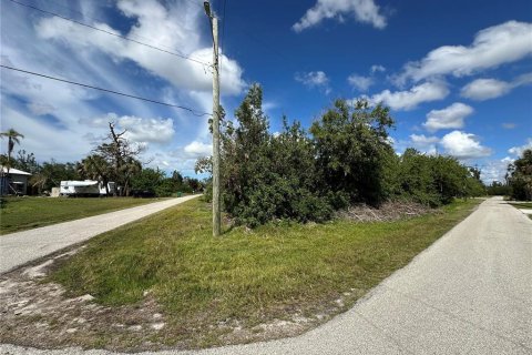 Terrain à vendre à Port Charlotte, Floride № 2228548 - photo 4
