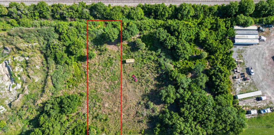 Propiedad comercial en Okeechobee, Florida № 2155171