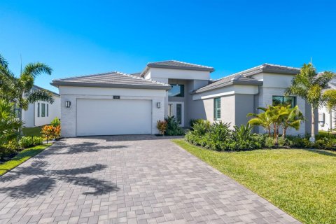 House in Boynton Beach, Florida 3 bedrooms, 348.29 sq.m. № 2189299