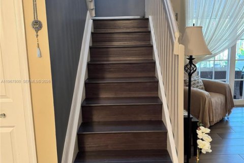 Купить виллу или дом в Пемброк-Пайнс, Флорида 4 спальни, 210.98м2, № 2029569 - фото 15