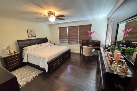 Купить виллу или дом в Пемброк-Пайнс, Флорида 4 спальни, 210.98м2, № 2029569 - фото 16