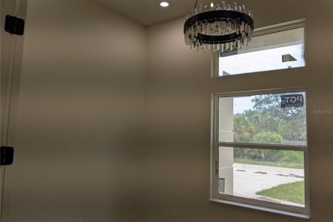 House in Port Charlotte, Florida 3 bedrooms, 192.12 sq.m. № 1796083 - photo 16