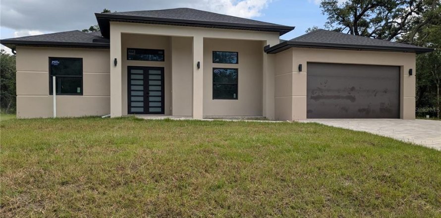 House in Port Charlotte, Florida 3 bedrooms, 192.12 sq.m. № 1796083