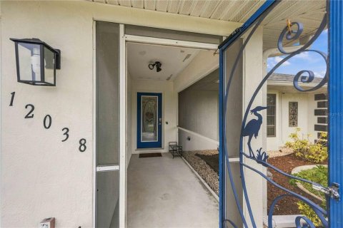 Casa en venta en Port Charlotte, Florida, 3 dormitorios, 169.83 m2 № 2386594 - foto 2