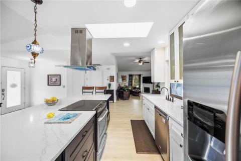 Casa en venta en Port Charlotte, Florida, 3 dormitorios, 169.83 m2 № 2386594 - foto 11