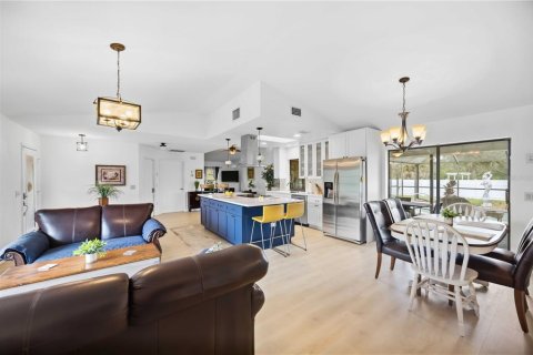 Casa en venta en Port Charlotte, Florida, 3 dormitorios, 169.83 m2 № 2386594 - foto 6