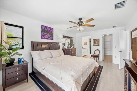 Casa en venta en Port Charlotte, Florida, 3 dormitorios, 169.83 m2 № 2386594 - foto 29