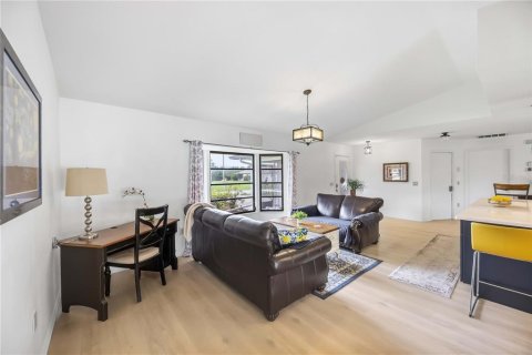 Casa en venta en Port Charlotte, Florida, 3 dormitorios, 169.83 m2 № 2386594 - foto 5