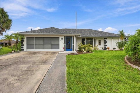 Casa en Port Charlotte, Florida 3 dormitorios, 169.83 m2 № 2386594