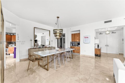 Condo in Sunny Isles Beach, Florida, 4 bedrooms  № 2013651 - photo 6