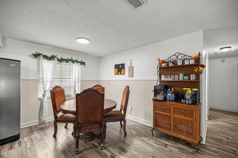 House in Ocala, Florida 4 bedrooms, 136.94 sq.m. № 1909647 - photo 10