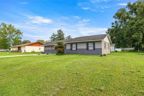 House in Ocala, Florida 4 bedrooms, 136.94 sq.m. № 1909647 - photo 3