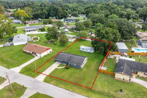 House in Ocala, Florida 4 bedrooms, 136.94 sq.m. № 1909647 - photo 5