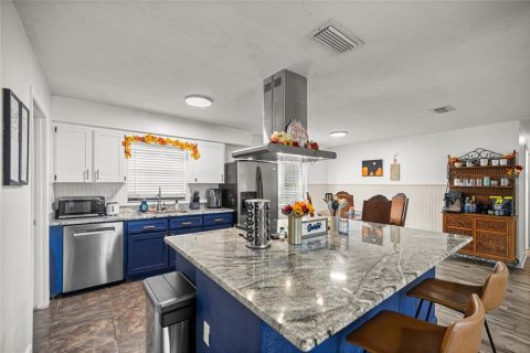 House in Ocala, Florida 4 bedrooms, 136.94 sq.m. № 1909647 - photo 7