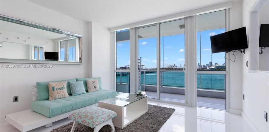 Condo à Miami Beach, Floride, 1 chambre  № 2168765