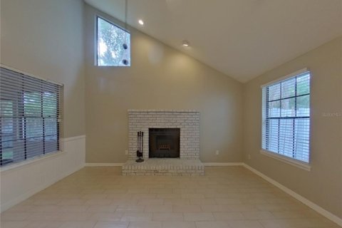 Villa ou maison à louer à Orlando, Floride: 3 chambres, 165.46 m2 № 1914553 - photo 2