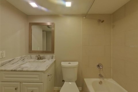 Villa ou maison à louer à Orlando, Floride: 3 chambres, 165.46 m2 № 1914553 - photo 12