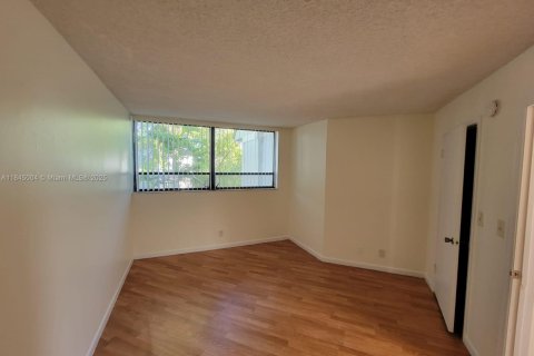 Condo in West Palm Beach, Florida, 1 bedroom  № 1840760 - photo 10
