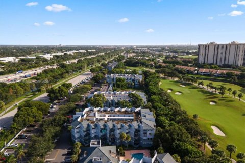Condo in West Palm Beach, Florida, 1 bedroom  № 1840760 - photo 23
