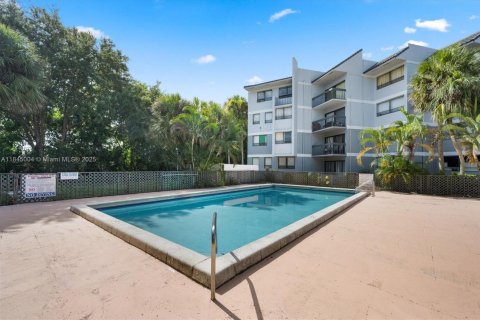 Condo in West Palm Beach, Florida, 1 bedroom  № 1840760 - photo 18