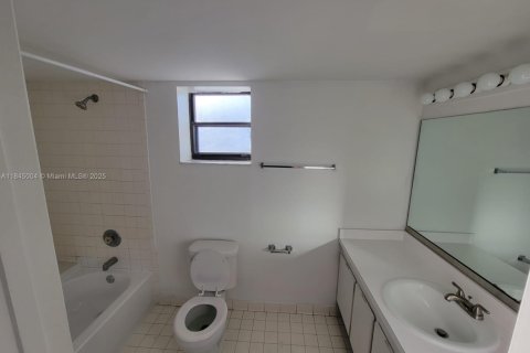 Condo in West Palm Beach, Florida, 1 bedroom  № 1840760 - photo 12