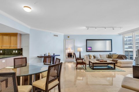 Copropriété à vendre à Bal Harbour, Floride: 3 chambres, 162.58 m2 № 1940772 - photo 15