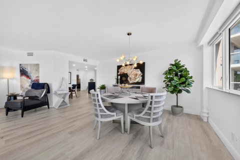 Condominio en venta en Fort Lauderdale, Florida, 1 dormitorio, 109.53 m2 № 2340460 - foto 22