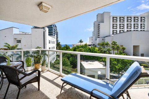 Condominio en venta en Fort Lauderdale, Florida, 1 dormitorio, 109.53 m2 № 2340460 - foto 3