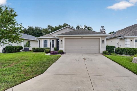 House in Leesburg, Florida 3 bedrooms, 148.74 sq.m. № 2215798 - photo 3