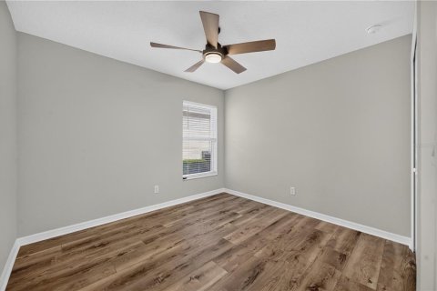 House in Leesburg, Florida 3 bedrooms, 148.74 sq.m. № 2215798 - photo 30