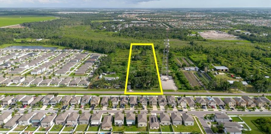 House in Wimauma, Florida 4 bedrooms, 225.75 sq.m. № 1806949