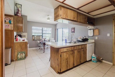 House in Wimauma, Florida 4 bedrooms, 225.75 sq.m. № 1806949 - photo 26