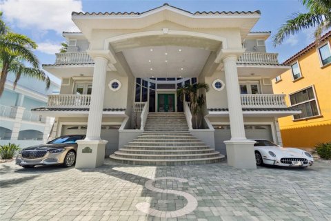 Купить виллу или дом в Порт-Ричи, Флорида 12 комнат, 620.22м2, № 1791853 - фото 4