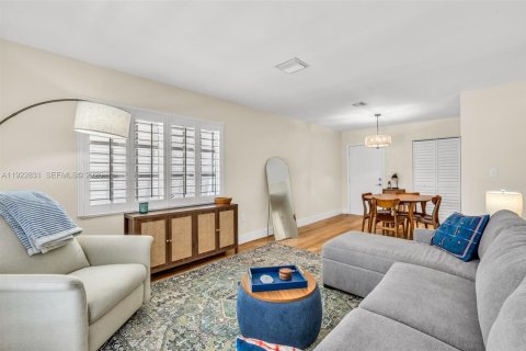 Copropriété à vendre à Coral Gables, Floride: 1 chambre, 56.21 m2 № 2041907 - photo 4