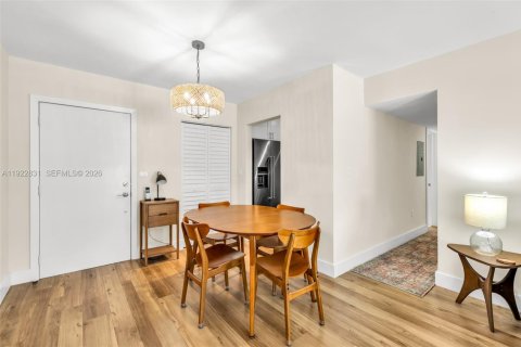 Copropriété à vendre à Coral Gables, Floride: 1 chambre, 56.21 m2 № 2041907 - photo 7