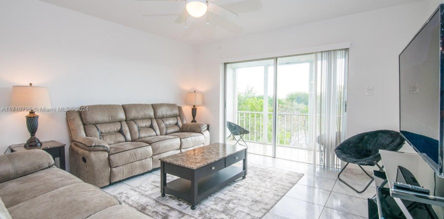 Condo in Hollywood, Florida, 2 bedrooms  № 1463306