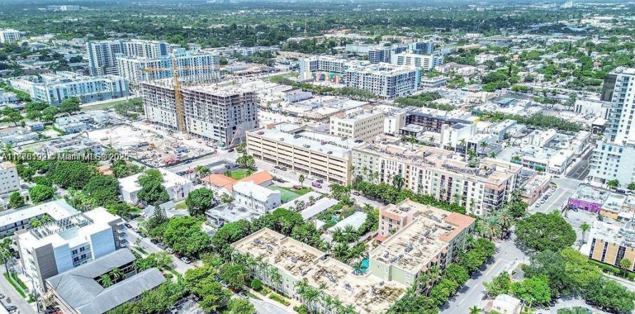 Condo à Hollywood, Floride, 2 chambres  № 1923248